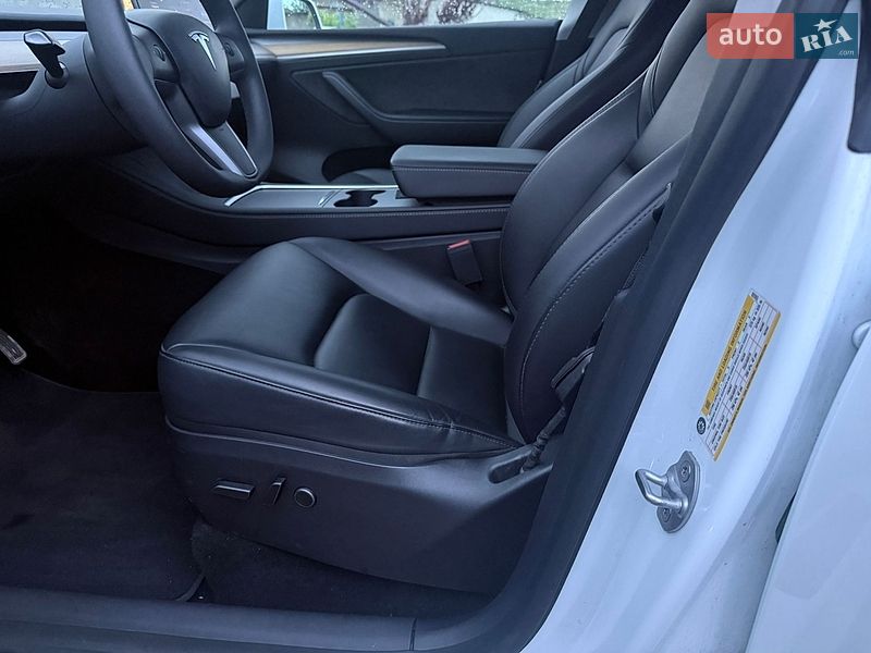 Внедорожник / Кроссовер Tesla Model Y 2023 в Виннице