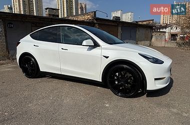 Позашляховик / Кросовер Tesla Model Y 2021 в Києві