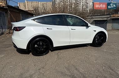 Позашляховик / Кросовер Tesla Model Y 2021 в Києві