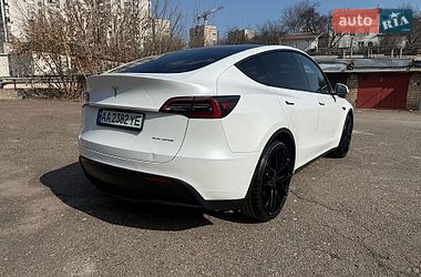 Позашляховик / Кросовер Tesla Model Y 2021 в Києві