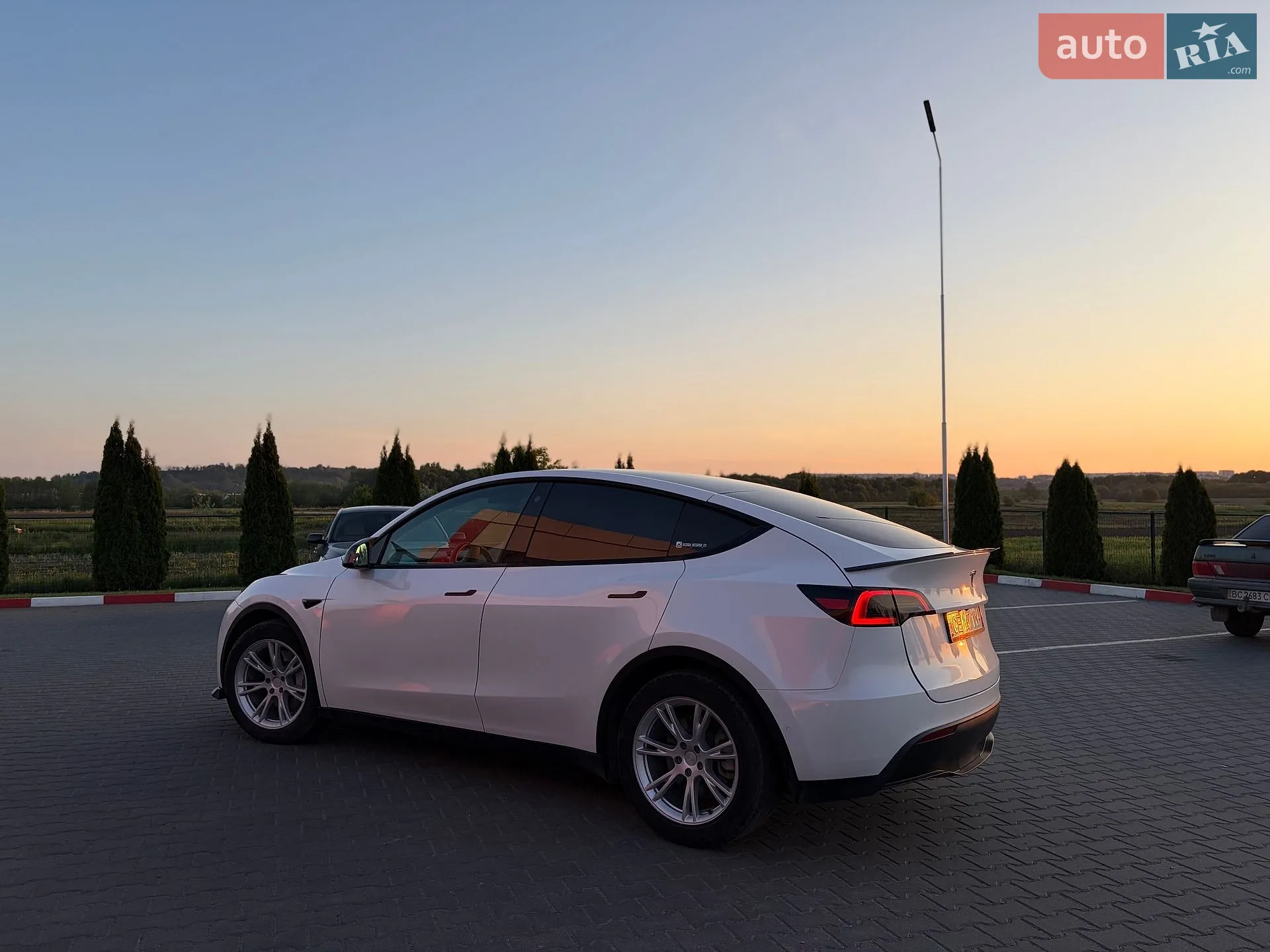 2021 Tesla Model Y - мініатюра 16