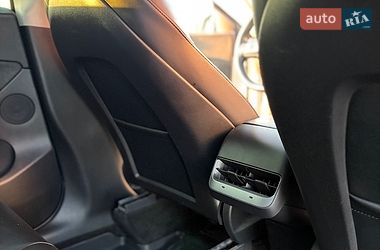 Внедорожник / Кроссовер Tesla Model Y 2021 в Черновцах