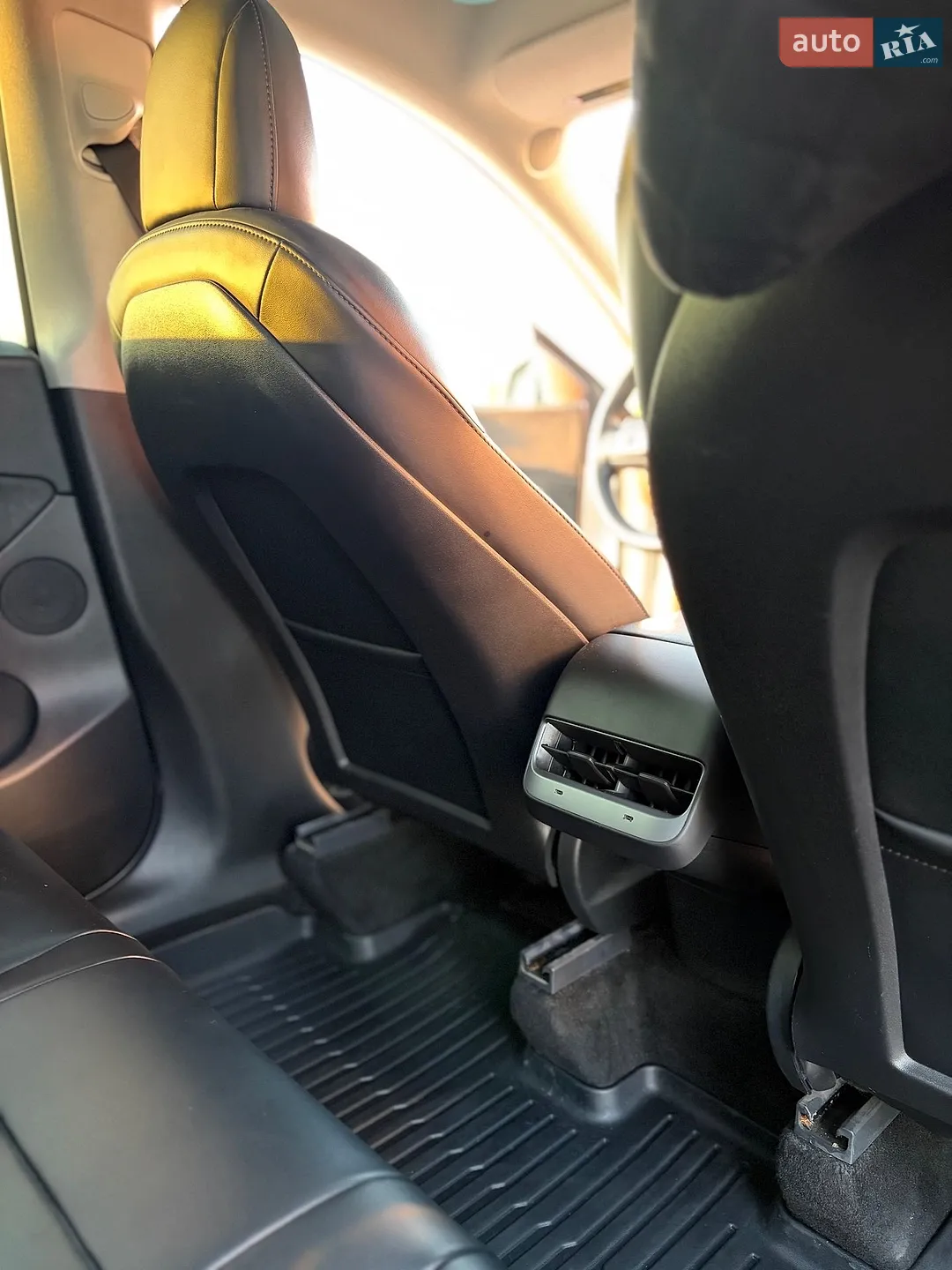 2021 Tesla Model Y - мініатюра 39