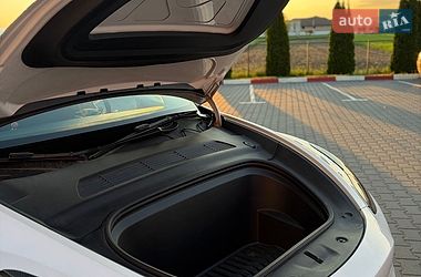 Внедорожник / Кроссовер Tesla Model Y 2021 в Черновцах