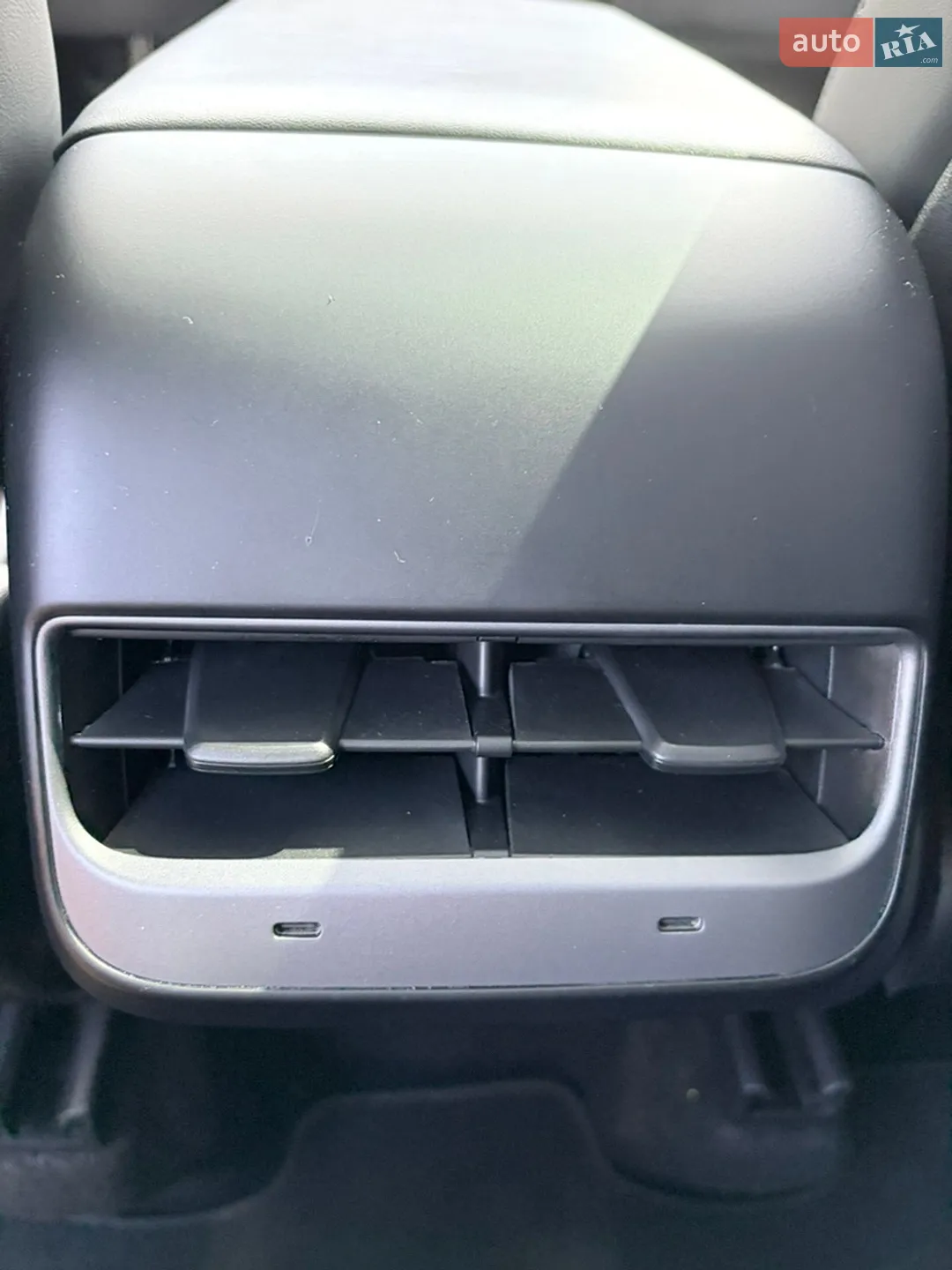 2022 Tesla Model Y - мініатюра 18