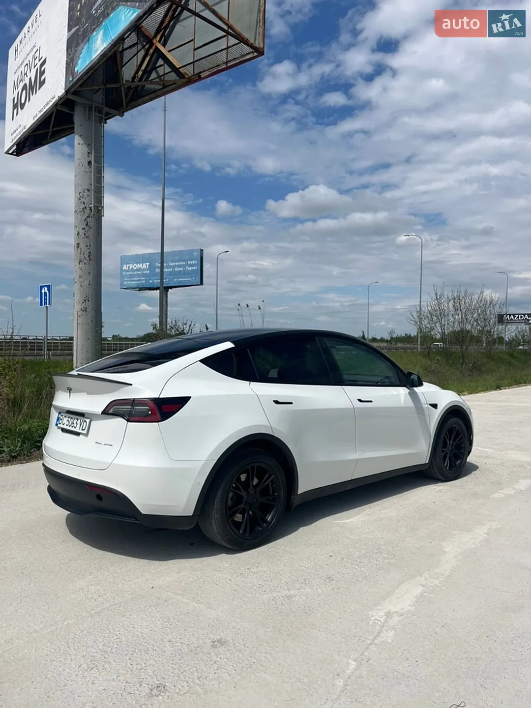 2020 Tesla Model Y - мініатюра 12