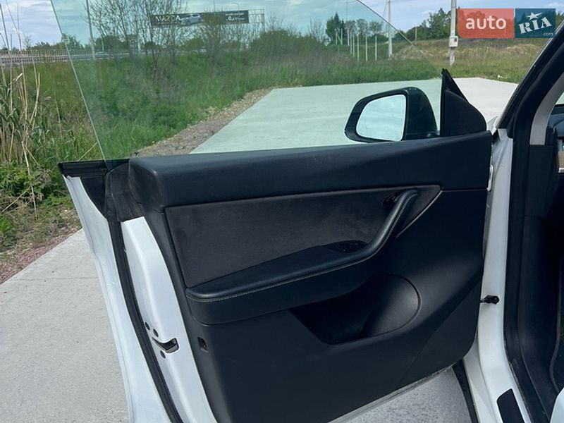 Внедорожник / Кроссовер Tesla Model Y 2020 в Львове фото 25 Внедорожник / Кроссовер Tesla Model Y 2020 в Львове