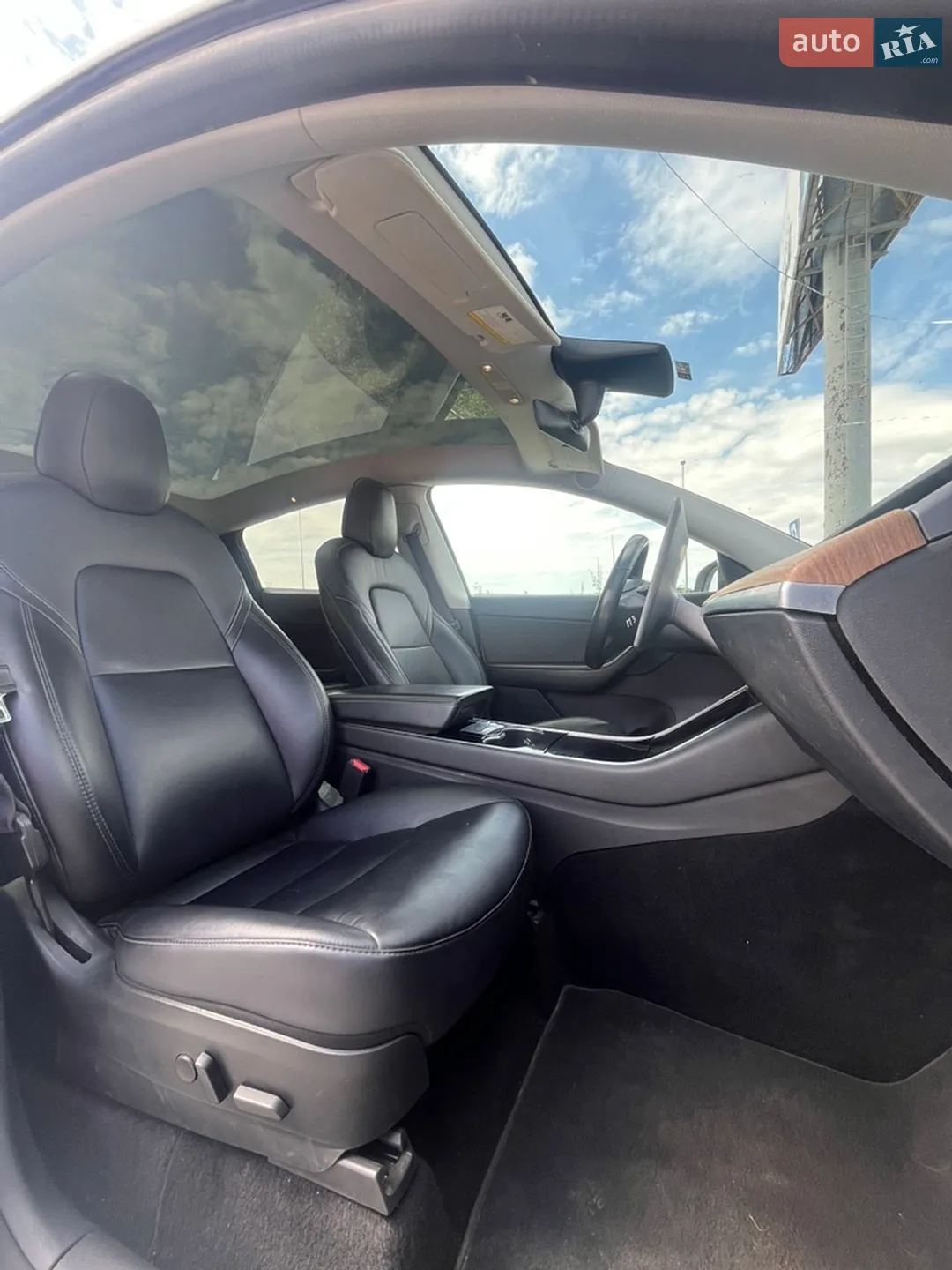 2020 Tesla Model Y - мініатюра 30