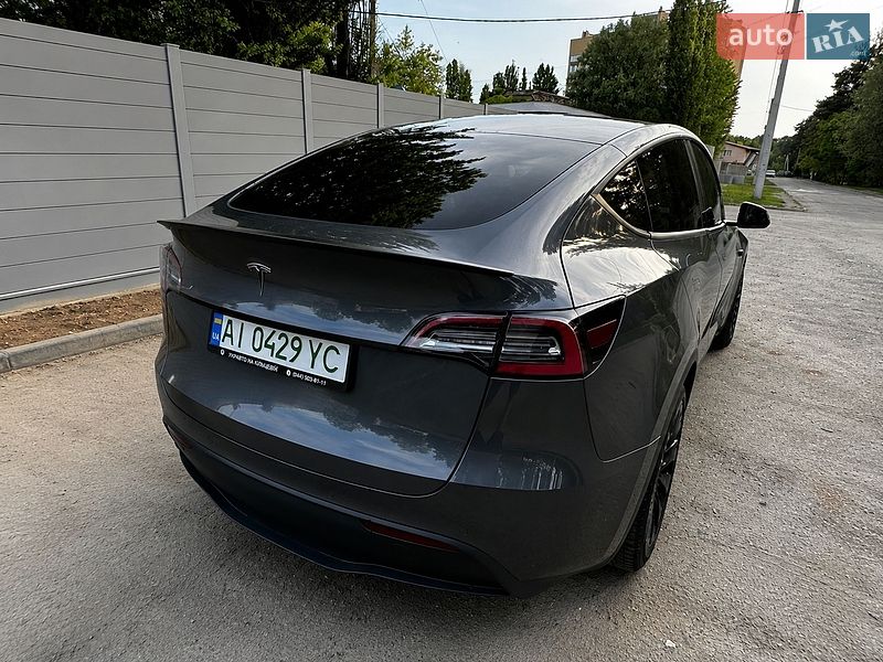 Внедорожник / Кроссовер Tesla Model Y 2020 в Киеве