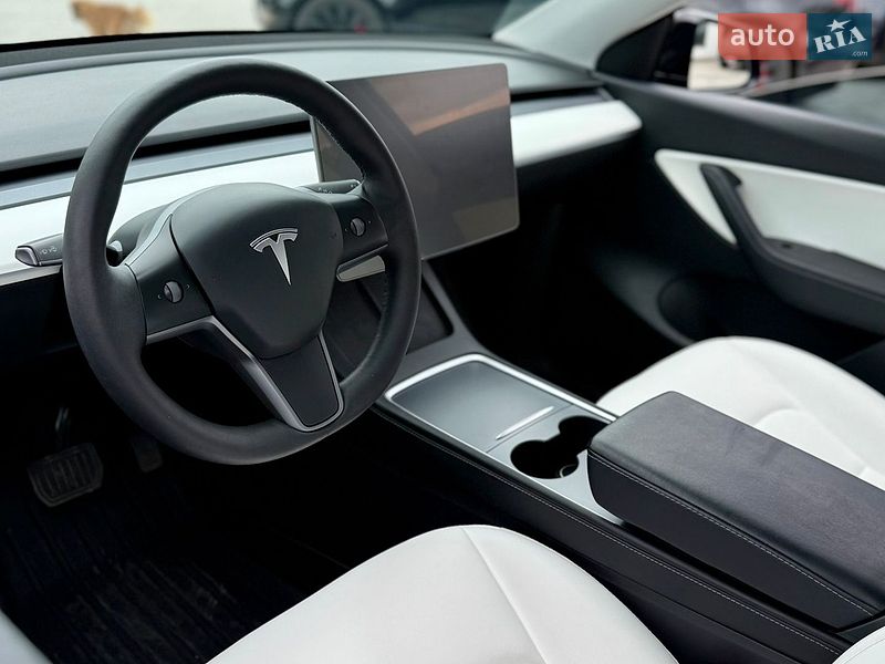 Позашляховик / Кросовер Tesla Model Y 2021 в Вінниці