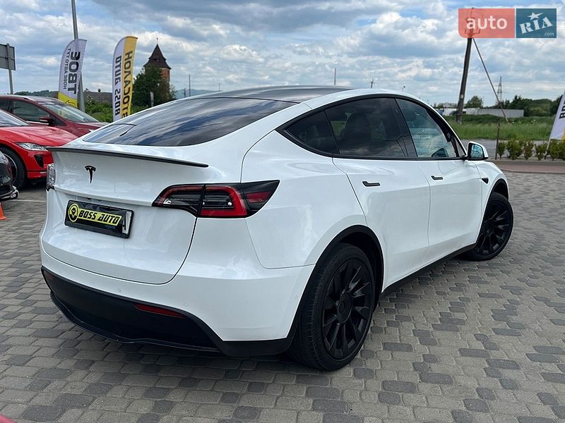 Позашляховик / Кросовер Tesla Model Y 2020 в Мукачевому