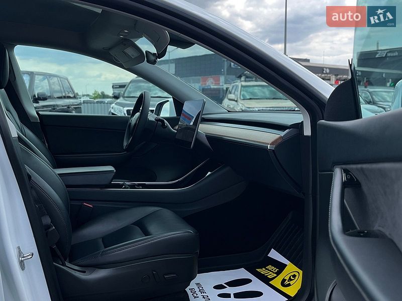 Позашляховик / Кросовер Tesla Model Y 2020 в Мукачевому