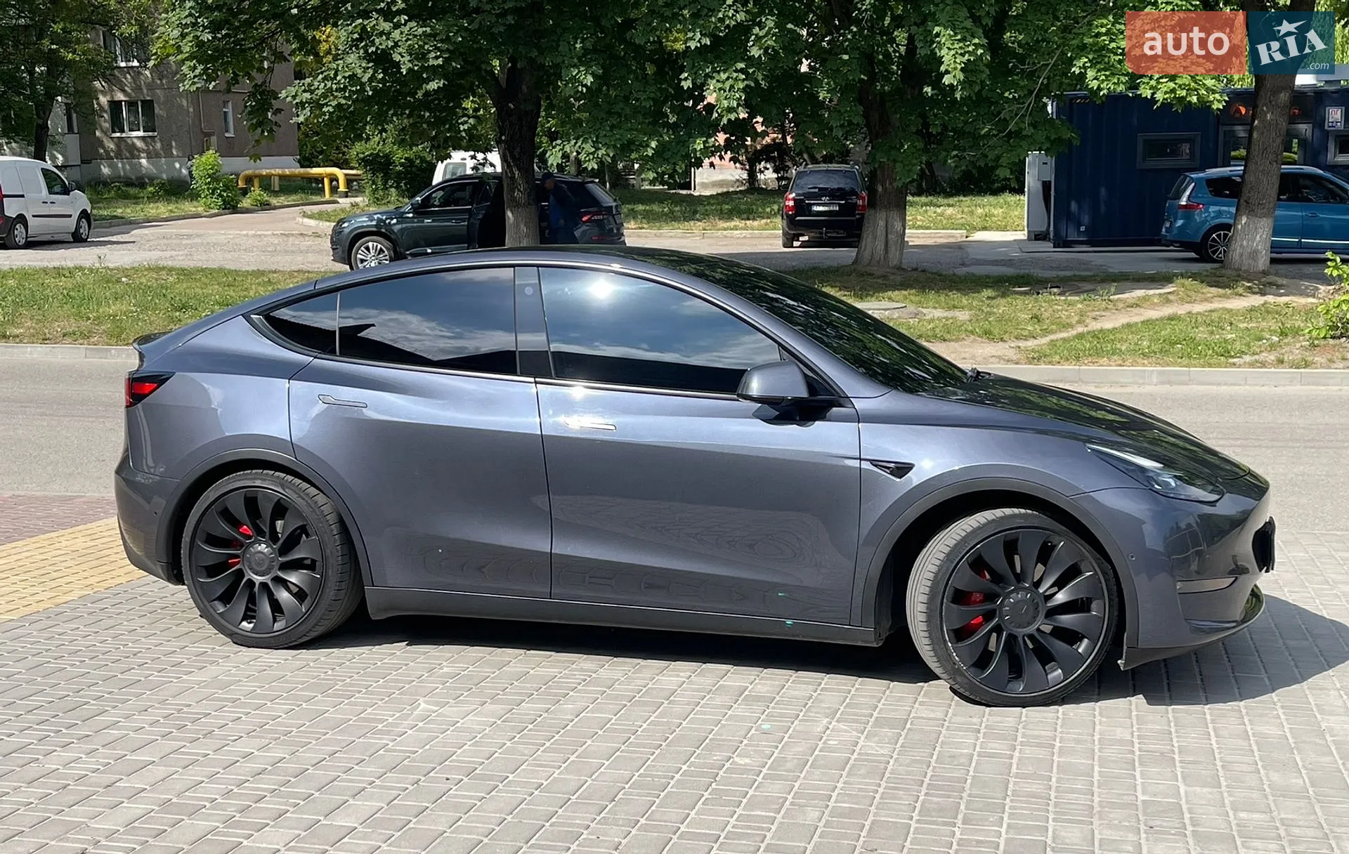 2022 Tesla Model Y - мініатюра 3