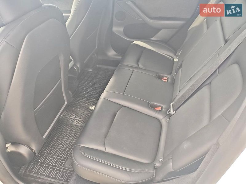 Позашляховик / Кросовер Tesla Model Y 2023 в Києві фото 11 Позашляховик / Кросовер Tesla Model Y 2023 в Києві