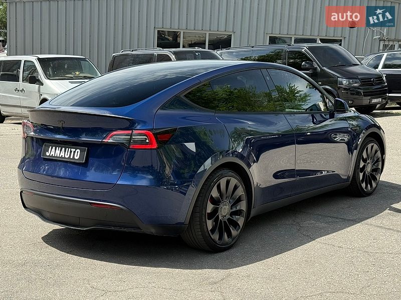 Внедорожник / Кроссовер Tesla Model Y 2022 в Харькове