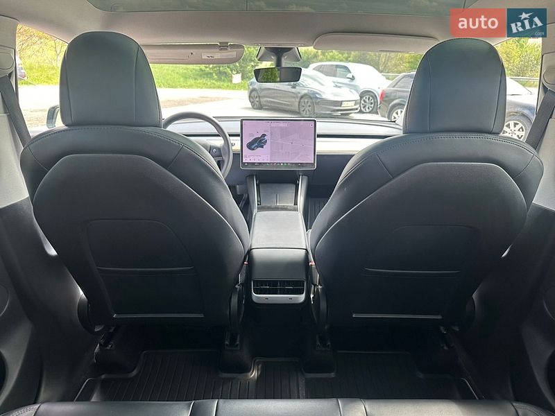 Позашляховик / Кросовер Tesla Model Y 2020 в Рівному