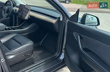 Позашляховик / Кросовер Tesla Model Y 2020 в Рівному