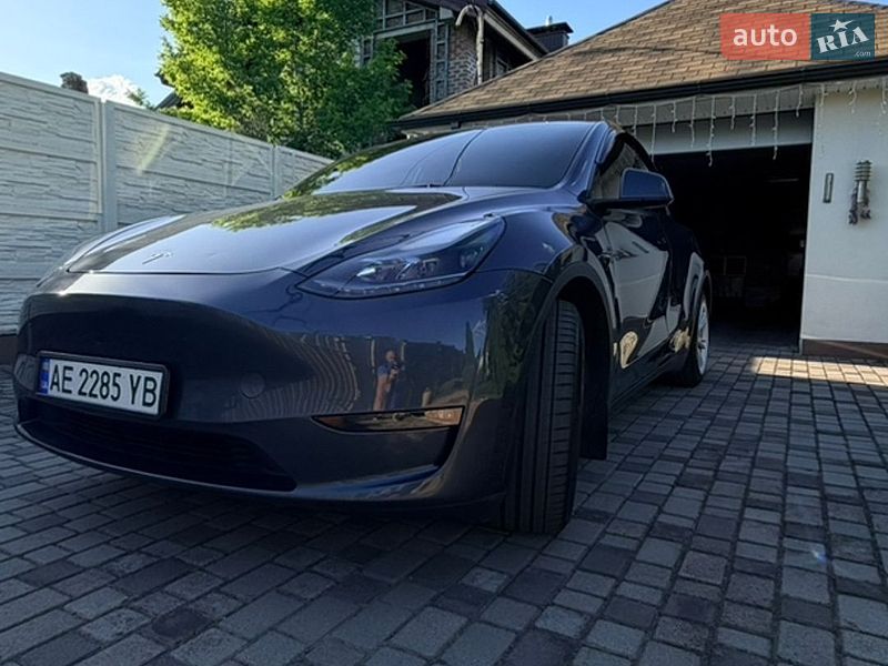 Tesla Model Y 2022