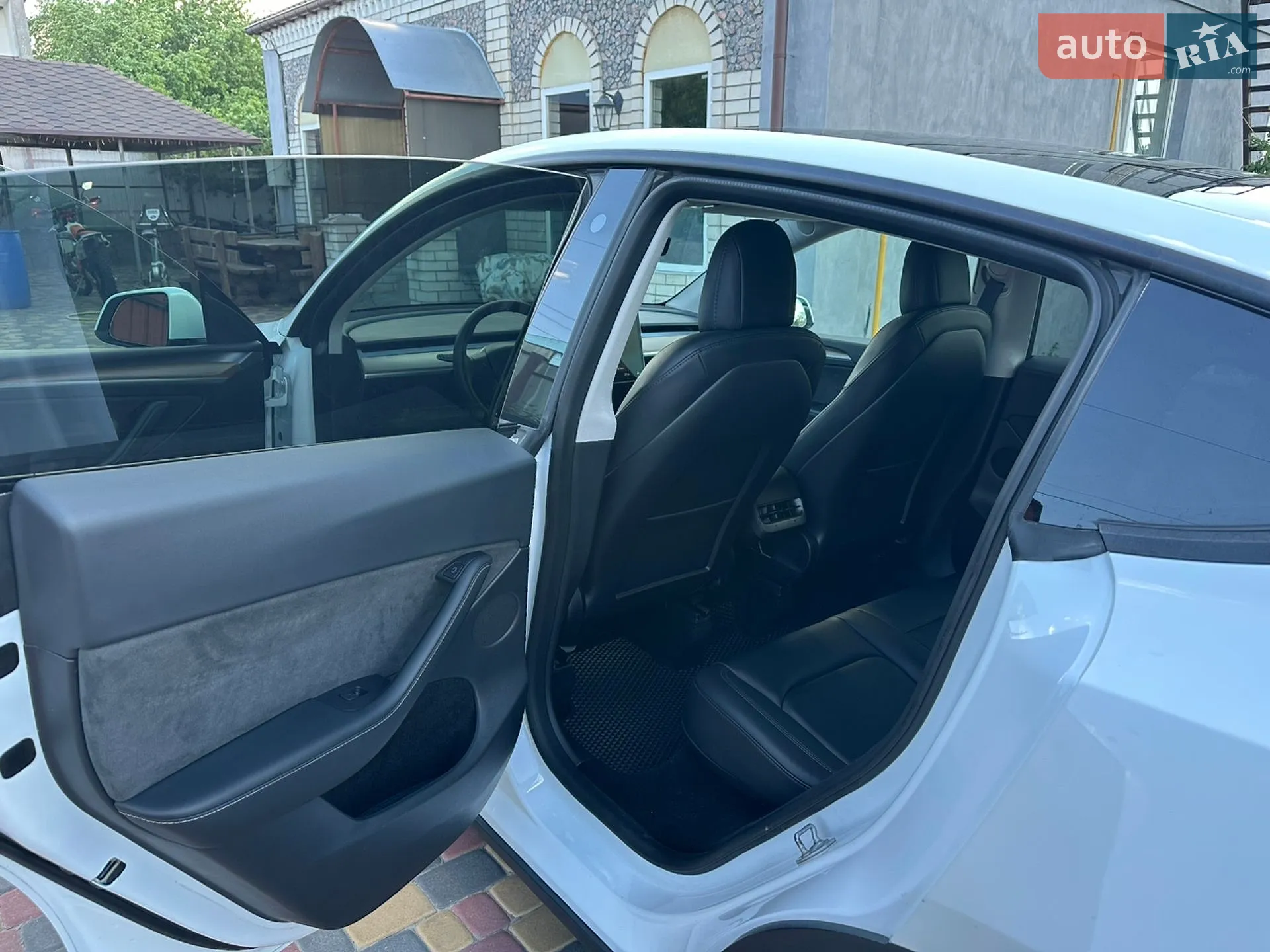 2022 Tesla Model Y - мініатюра 16