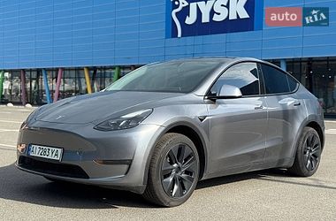 Позашляховик / Кросовер Tesla Model Y 2024 в Києві