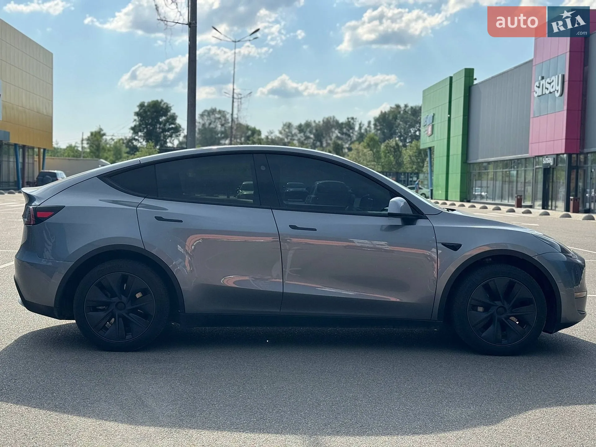 2024 Tesla Model Y - мініатюра 4