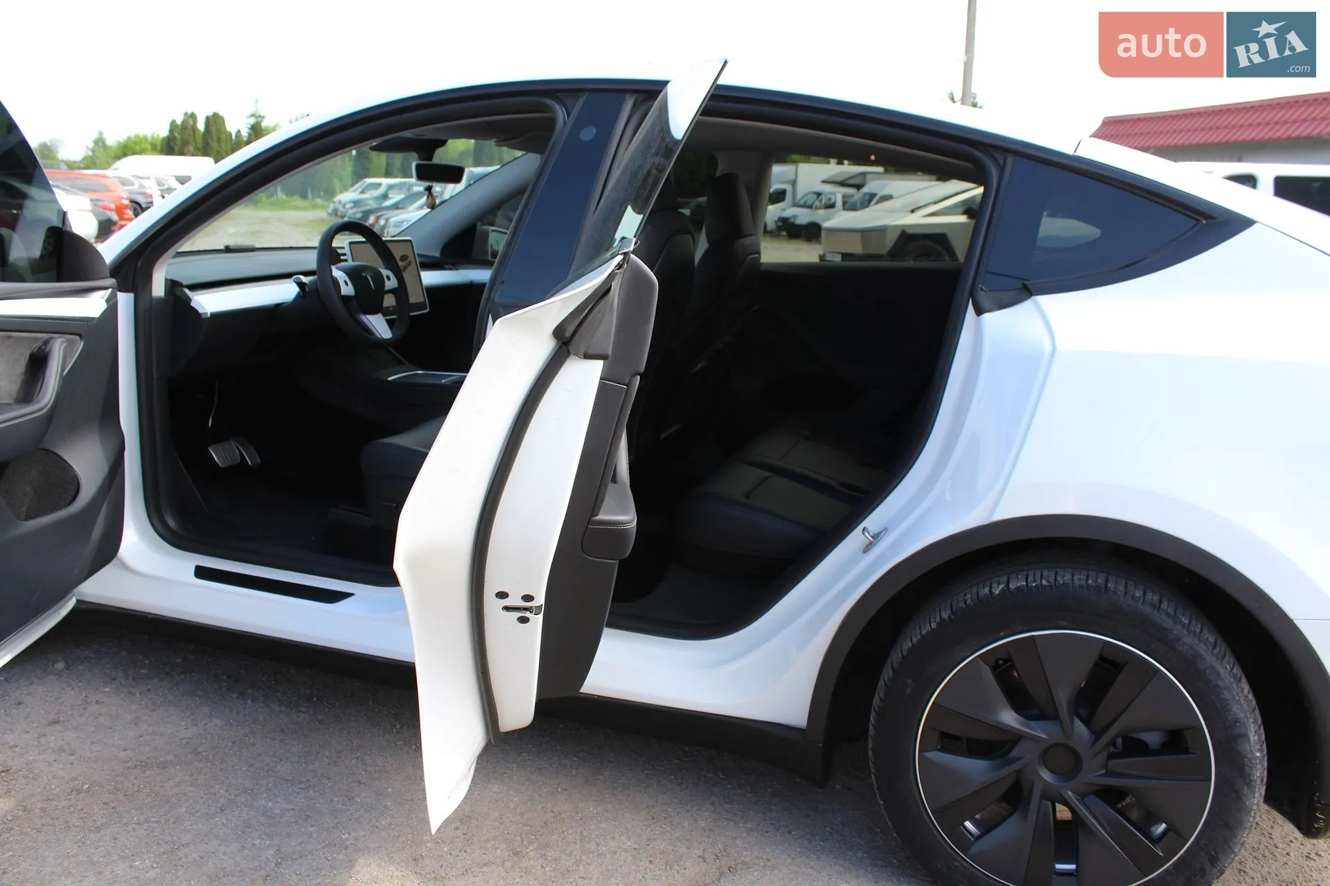 2023 Tesla Model Y - мініатюра 15