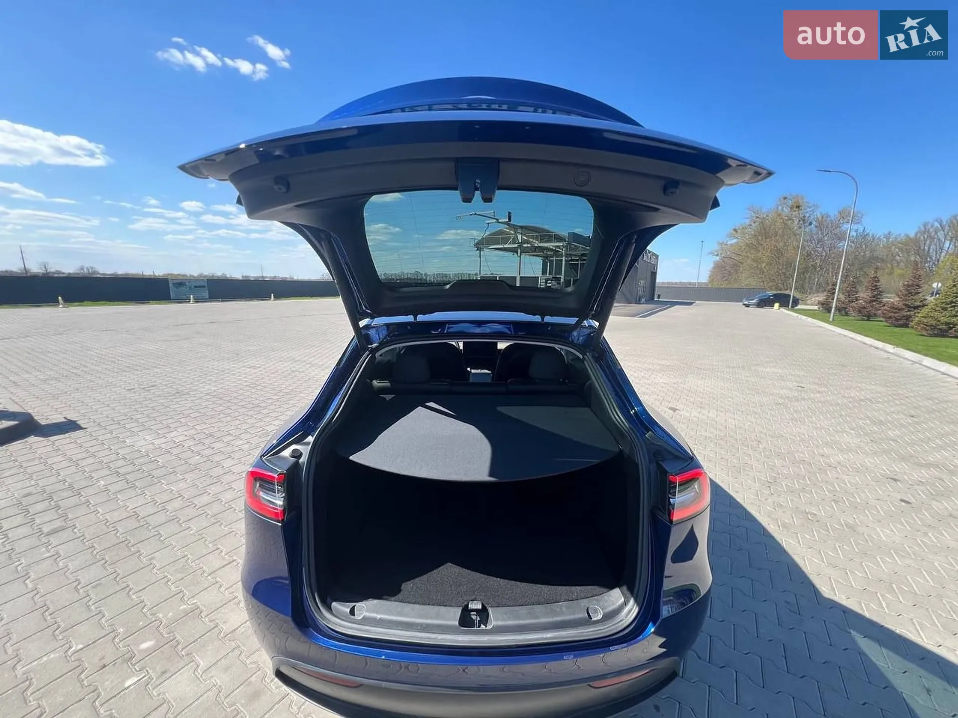 2023 Tesla Model Y - мініатюра 15