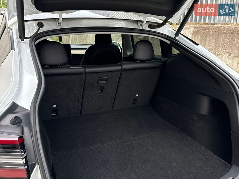 Позашляховик / Кросовер Tesla Model Y 2022 в Тернополі