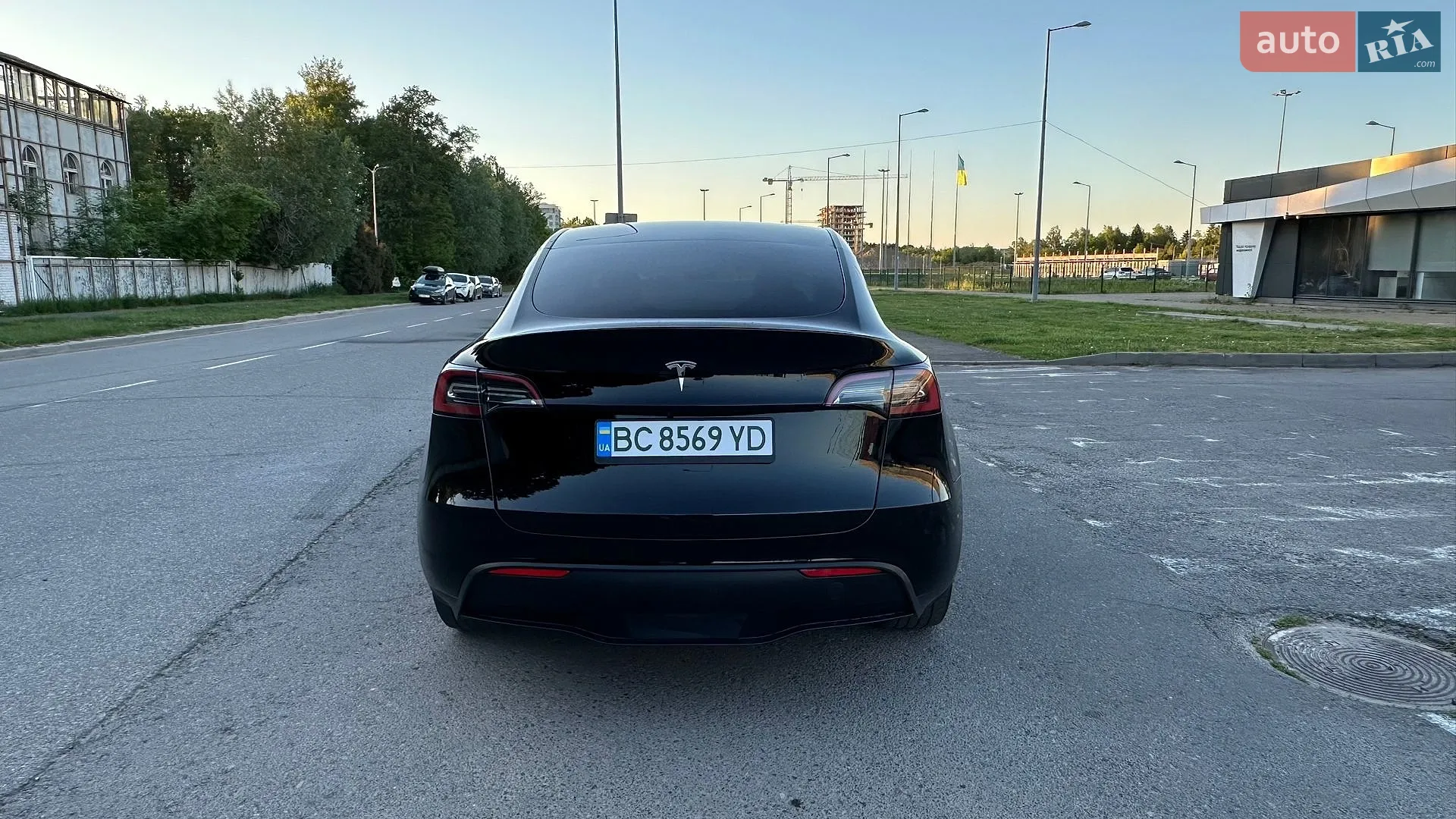 2023 Tesla Model Y - мініатюра 3