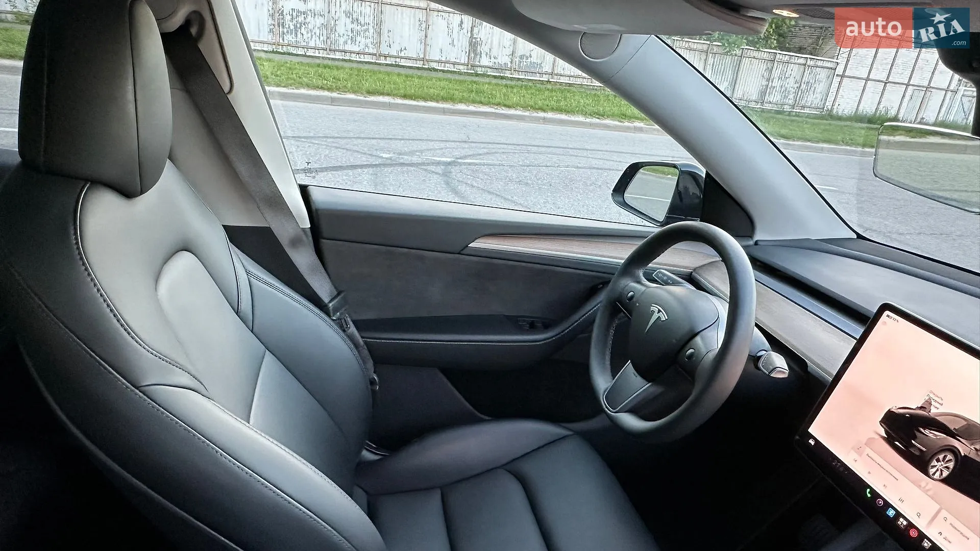 2023 Tesla Model Y - мініатюра 9
