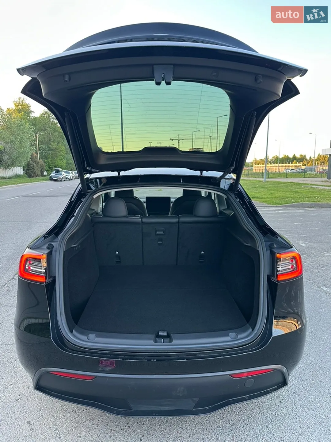 2023 Tesla Model Y - мініатюра 15