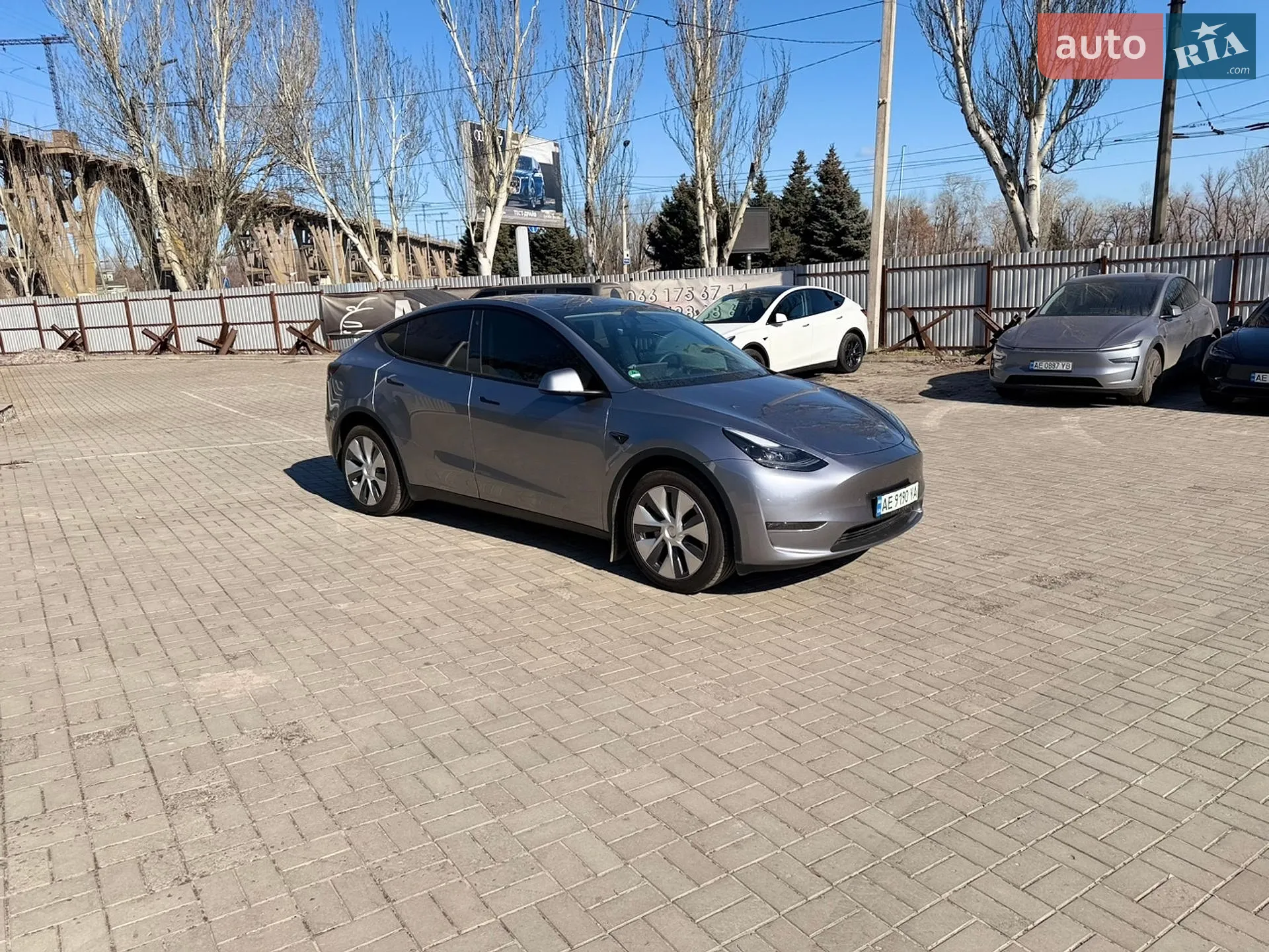2024 Tesla Model Y - мініатюра 5