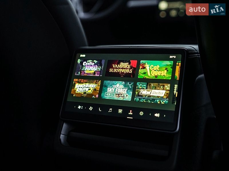 Позашляховик / Кросовер Tesla Model Y 2025 в Львові