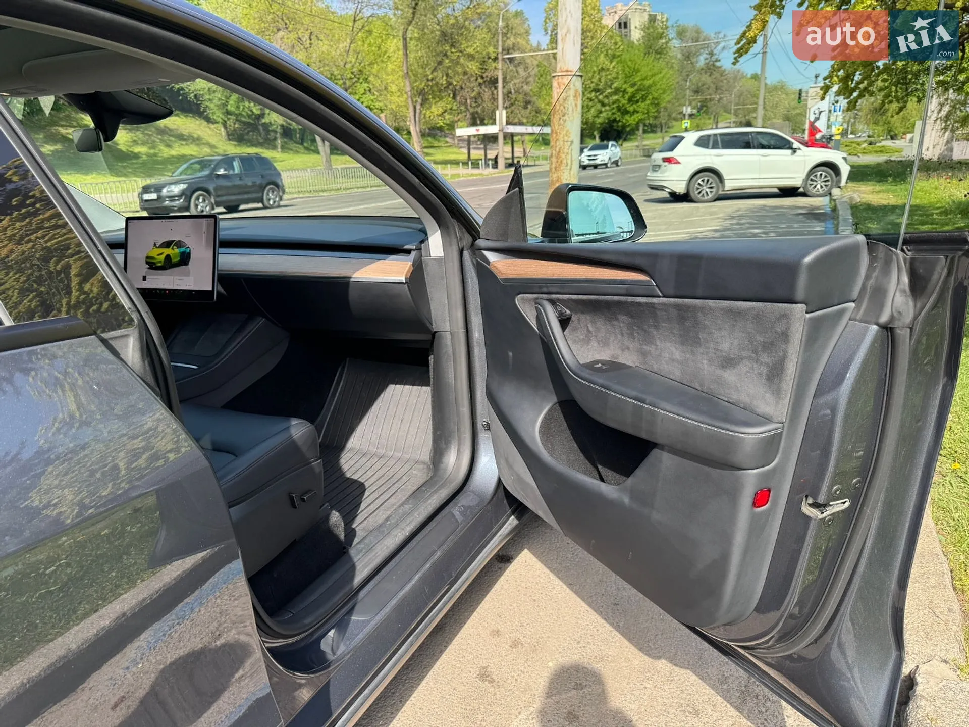 2023 Tesla Model Y - мініатюра 8