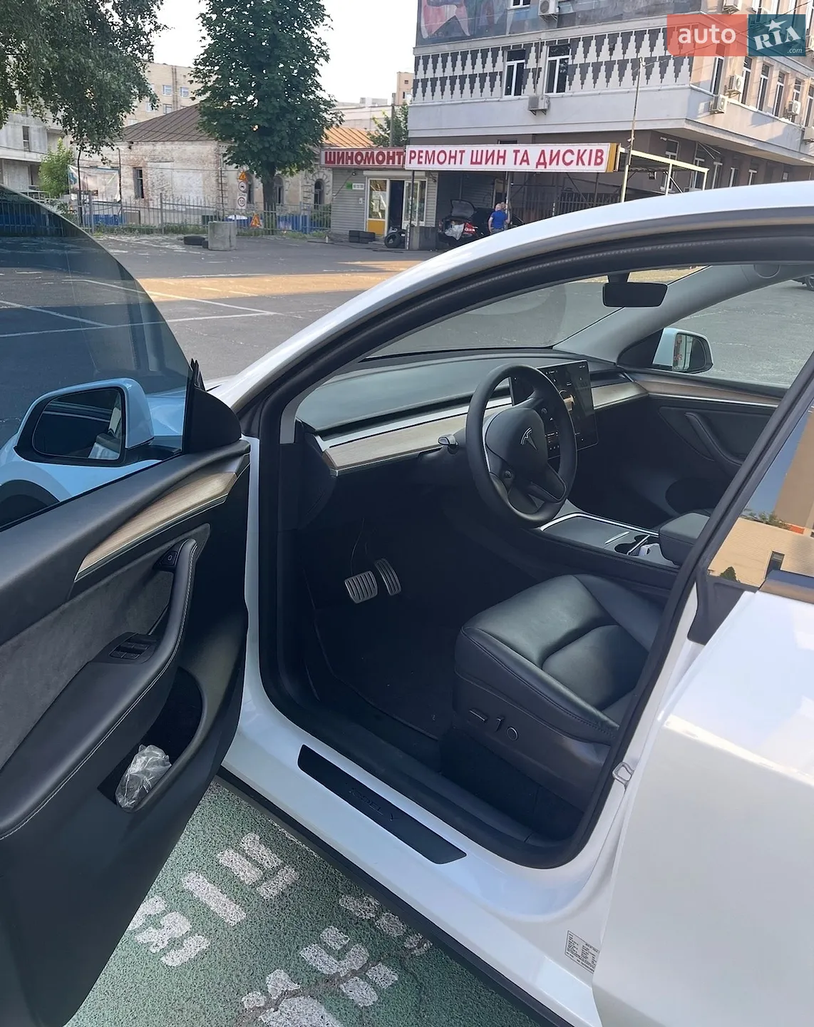 2022 Tesla Model Y - мініатюра 8