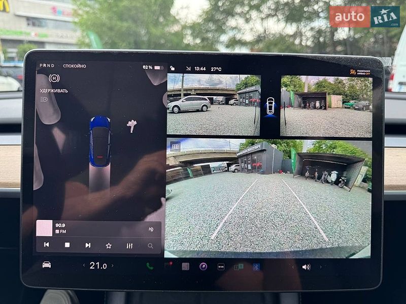 Внедорожник / Кроссовер Tesla Model Y 2023 в Днепре