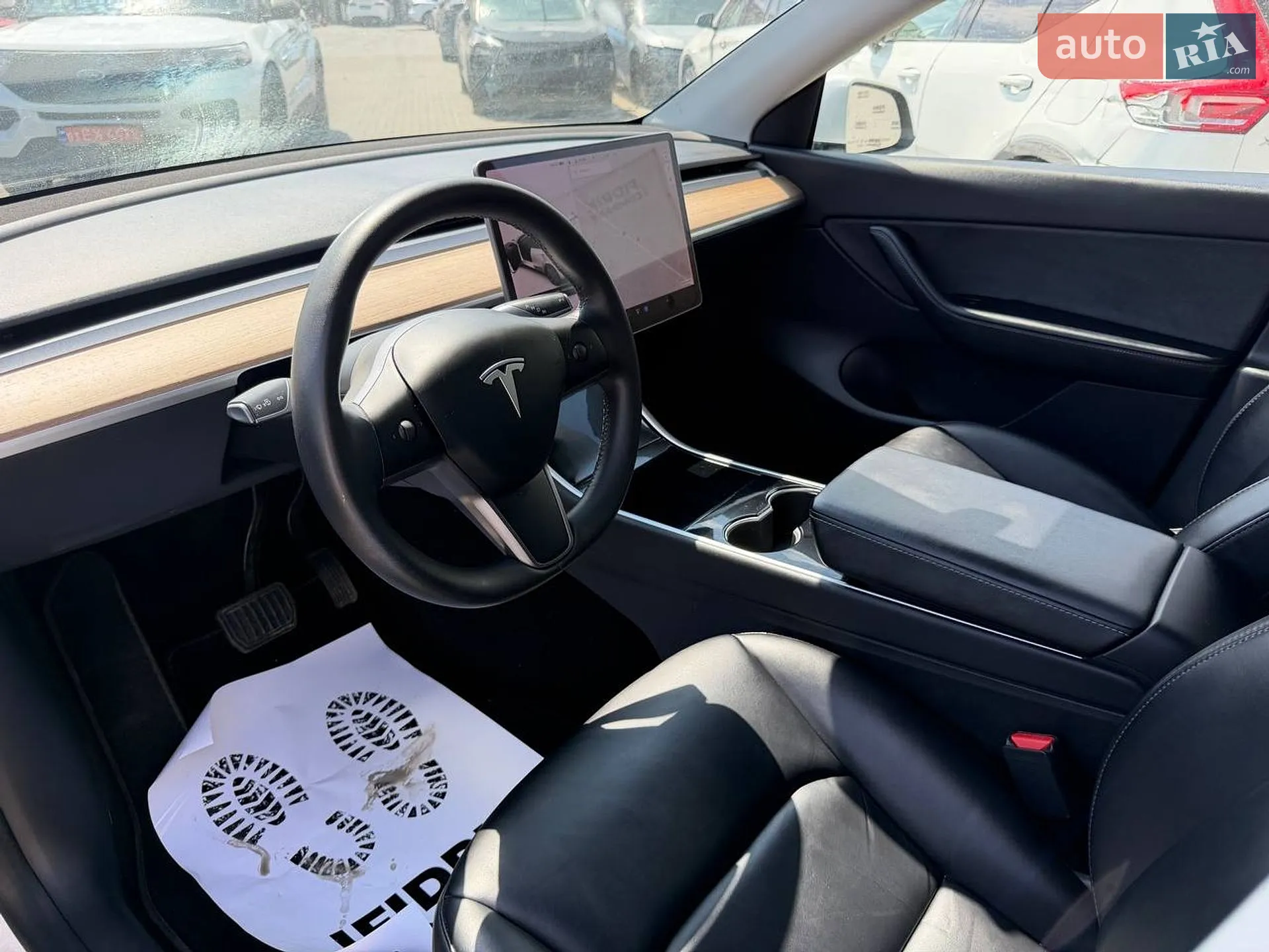 2020 Tesla Model Y - мініатюра 17