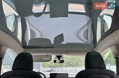 Внедорожник / Кроссовер Tesla Model Y 2022 в Луцке