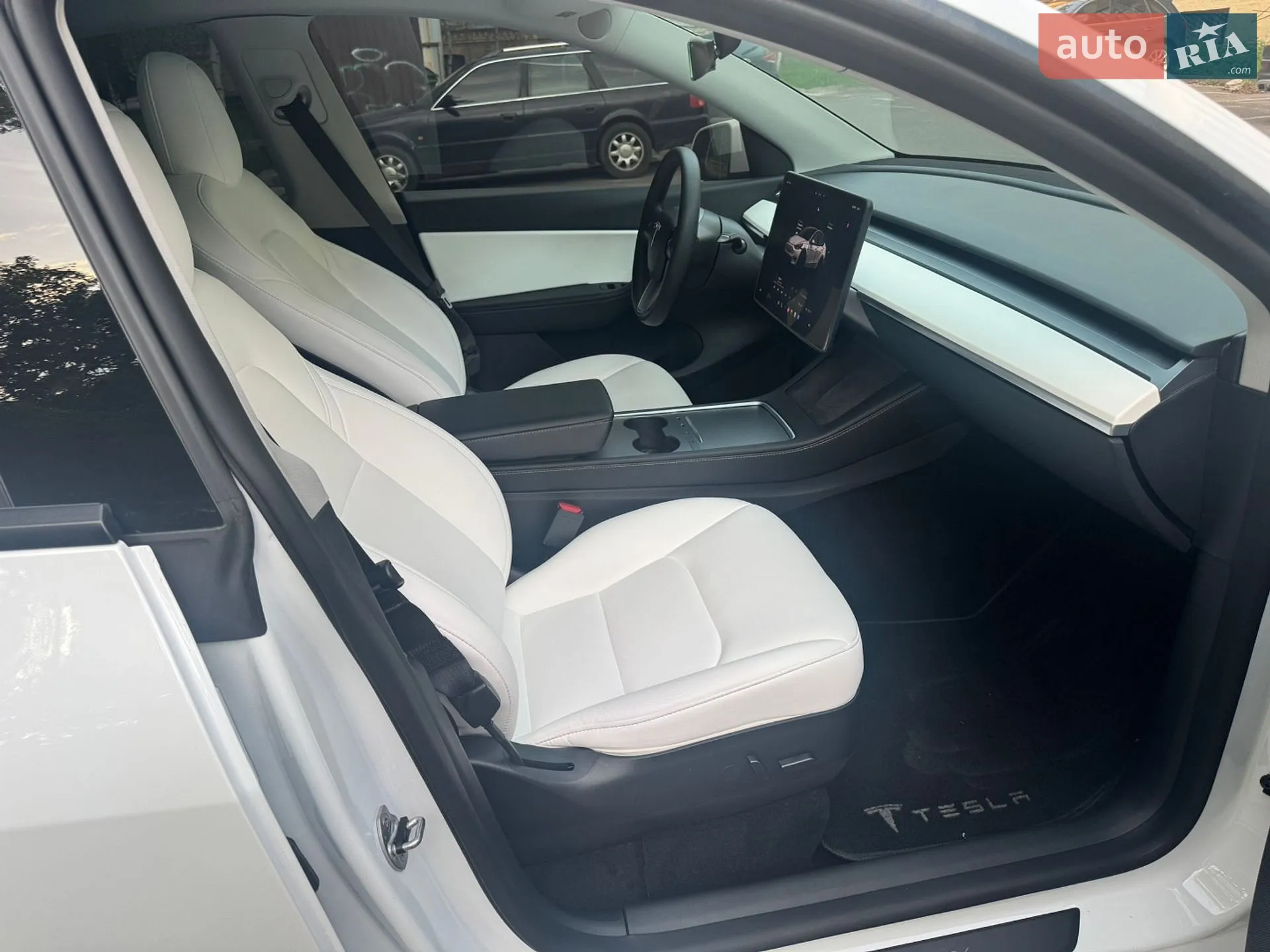 2022 Tesla Model Y - мініатюра 16