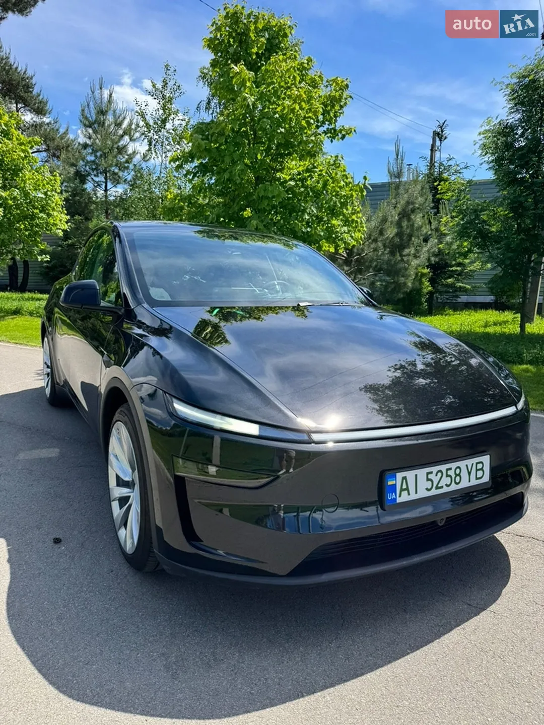 2025 Tesla Model Y - мініатюра 6