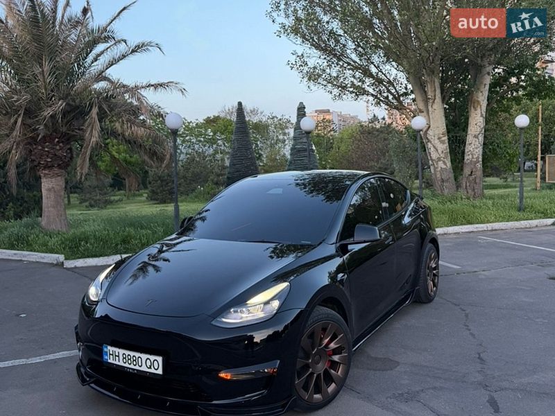 Внедорожник / Кроссовер Tesla Model Y 2023 в Великодолинском