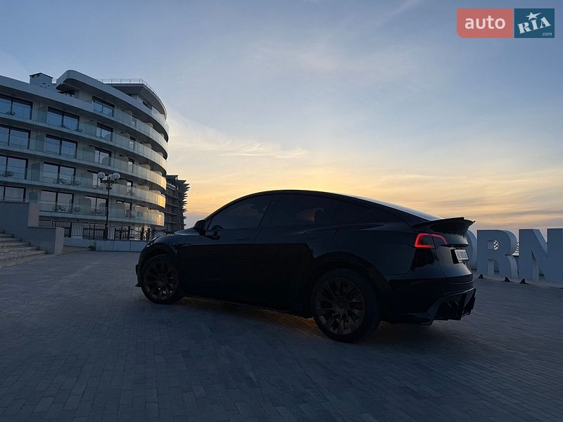 Внедорожник / Кроссовер Tesla Model Y 2023 в Великодолинском