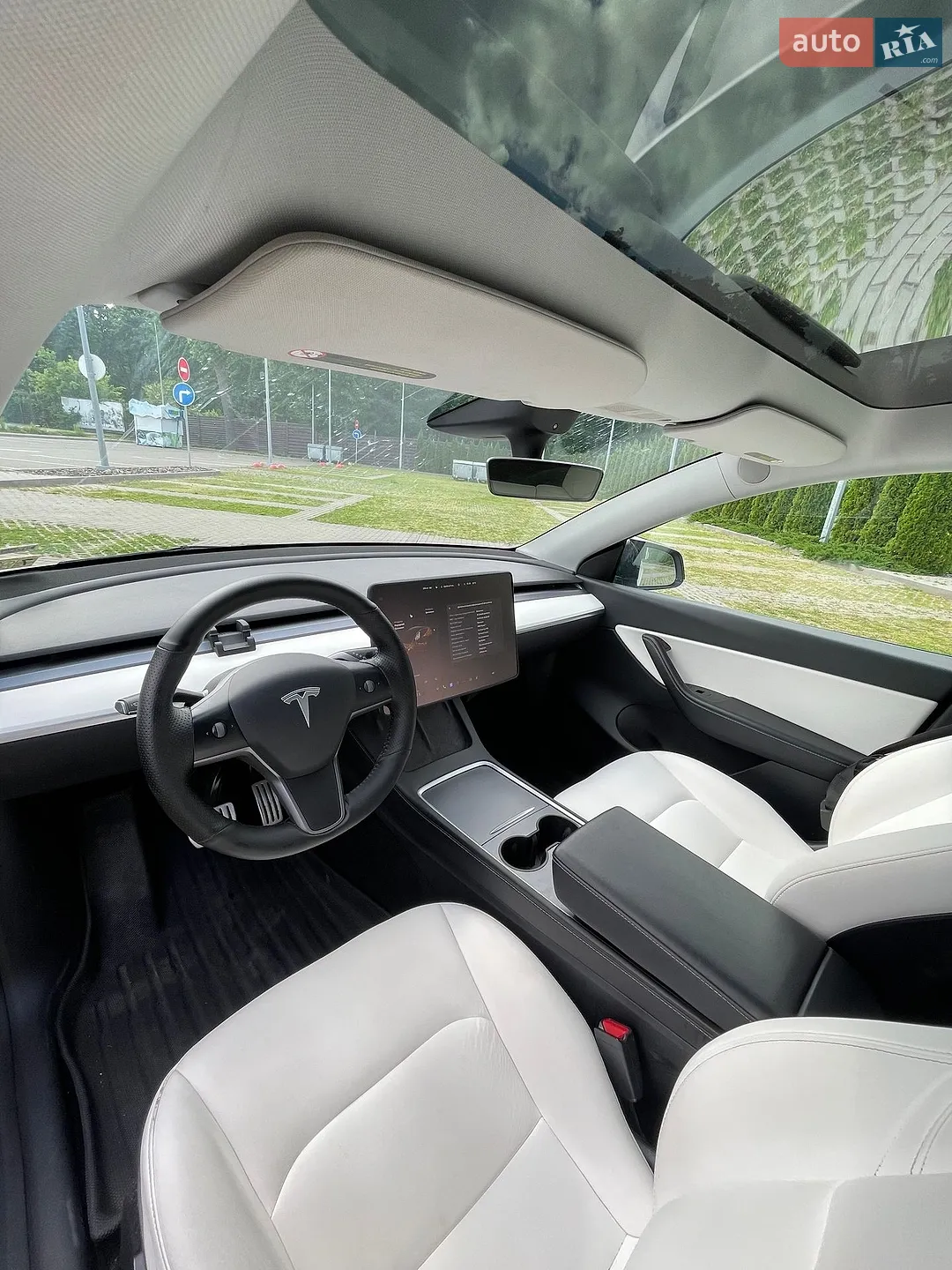 2022 Tesla Model Y - мініатюра 19