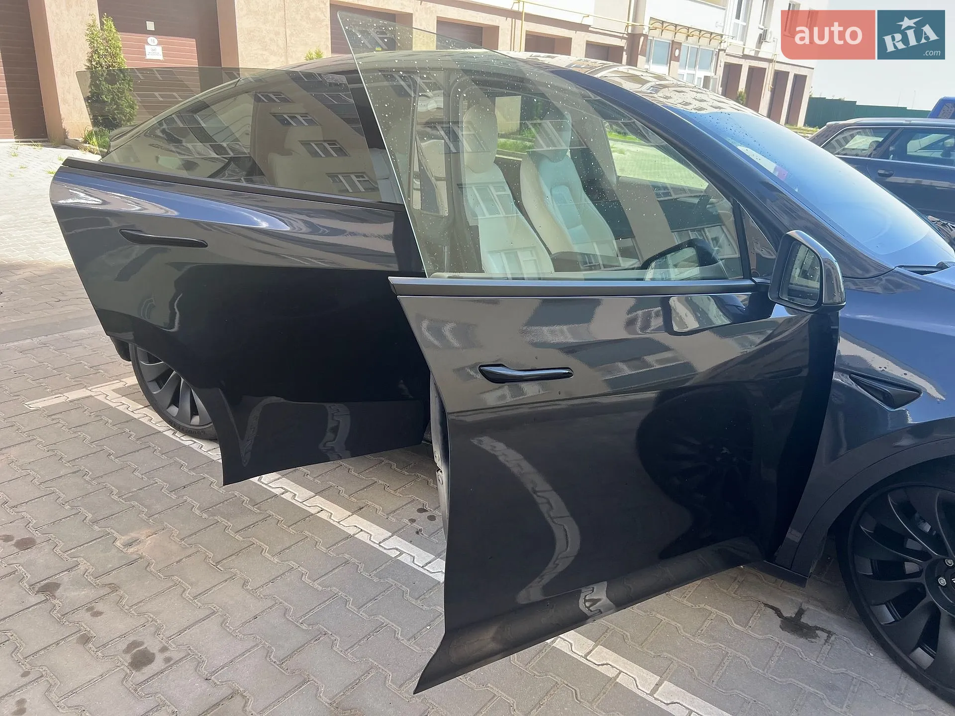 2024 Tesla Model Y - мініатюра 24