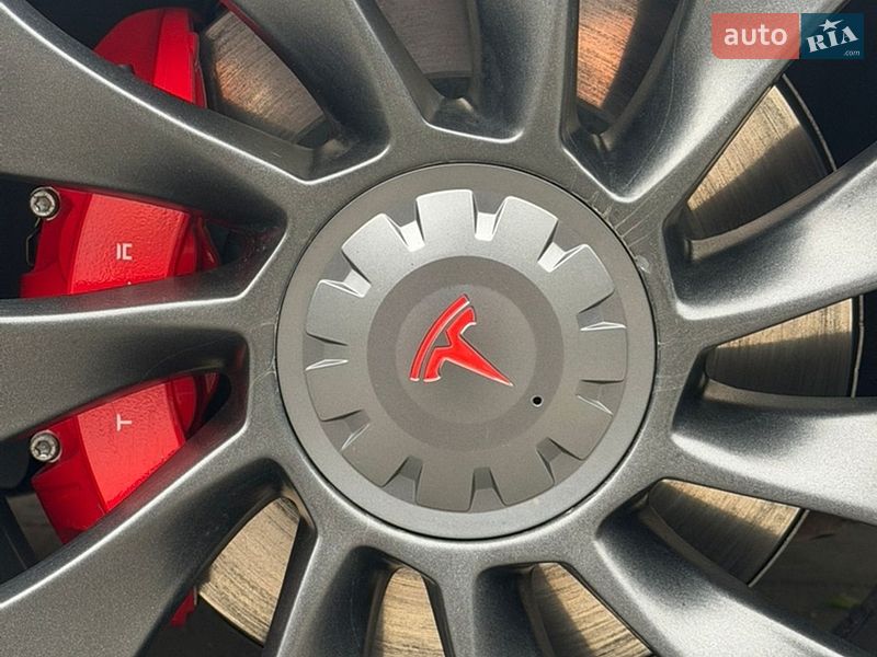 Позашляховик / Кросовер Tesla Model Y 2022 в Дніпрі