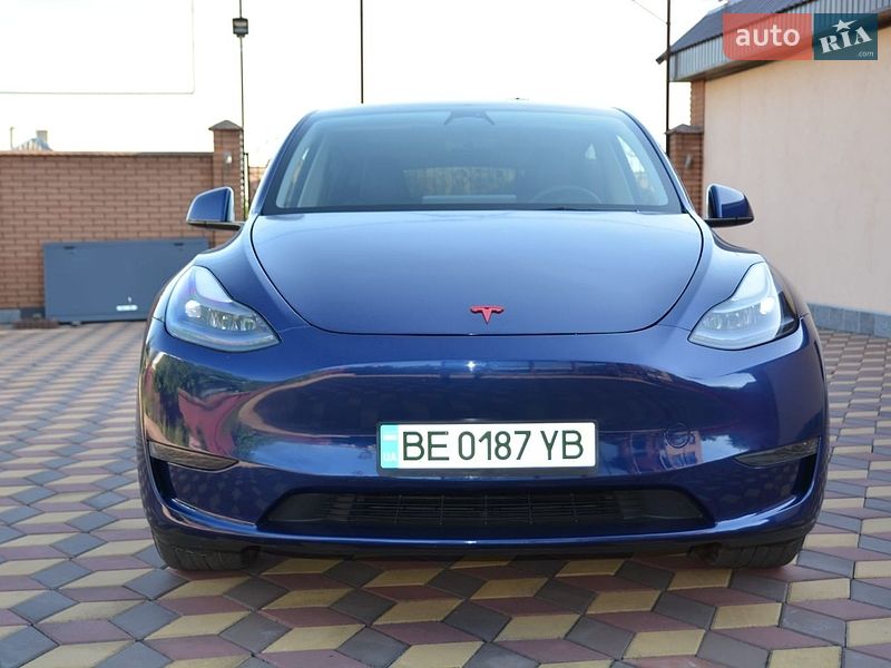 Внедорожник / Кроссовер Tesla Model Y 2023 в Первомайске