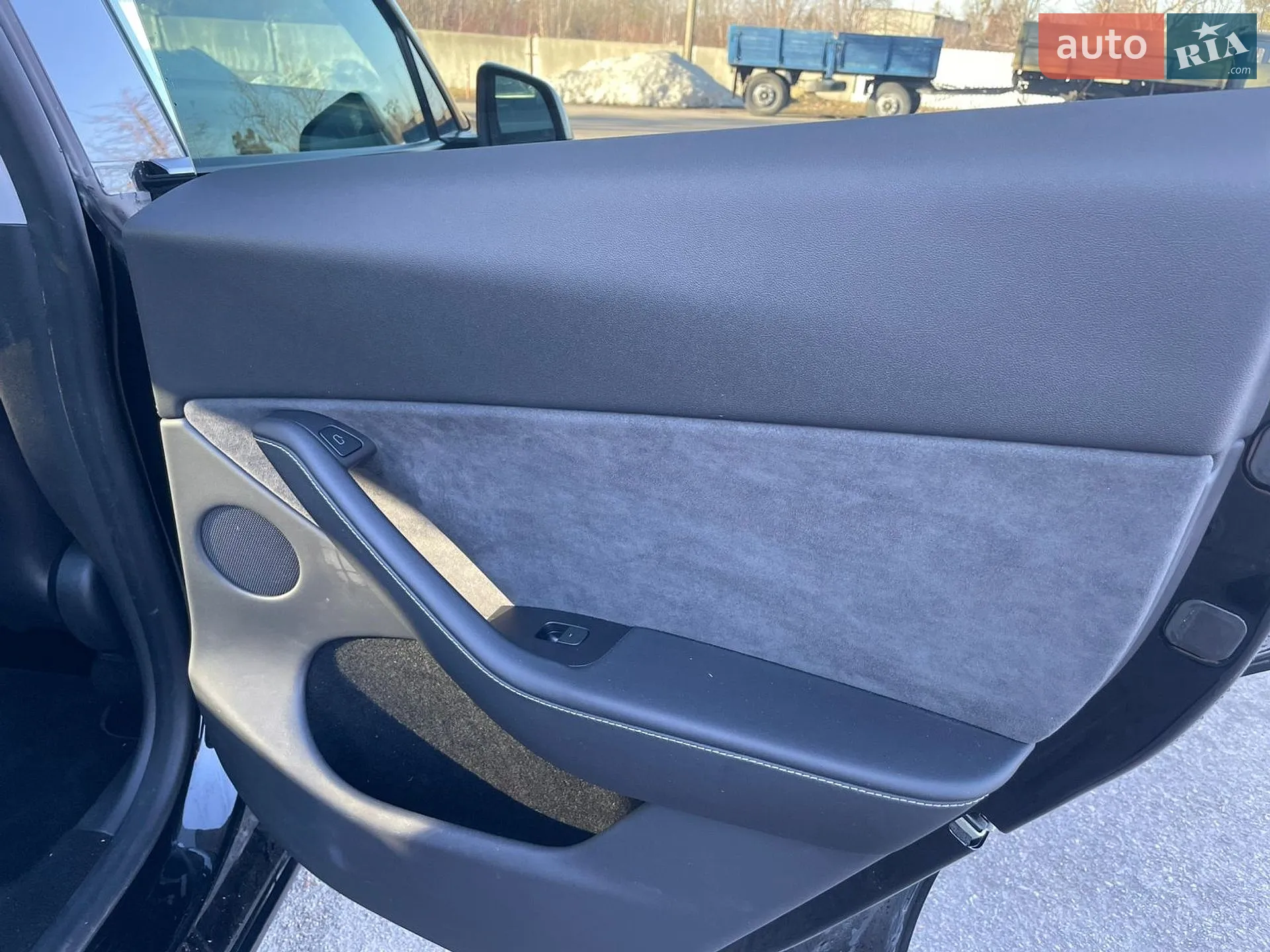 2024 Tesla Model Y - мініатюра 17