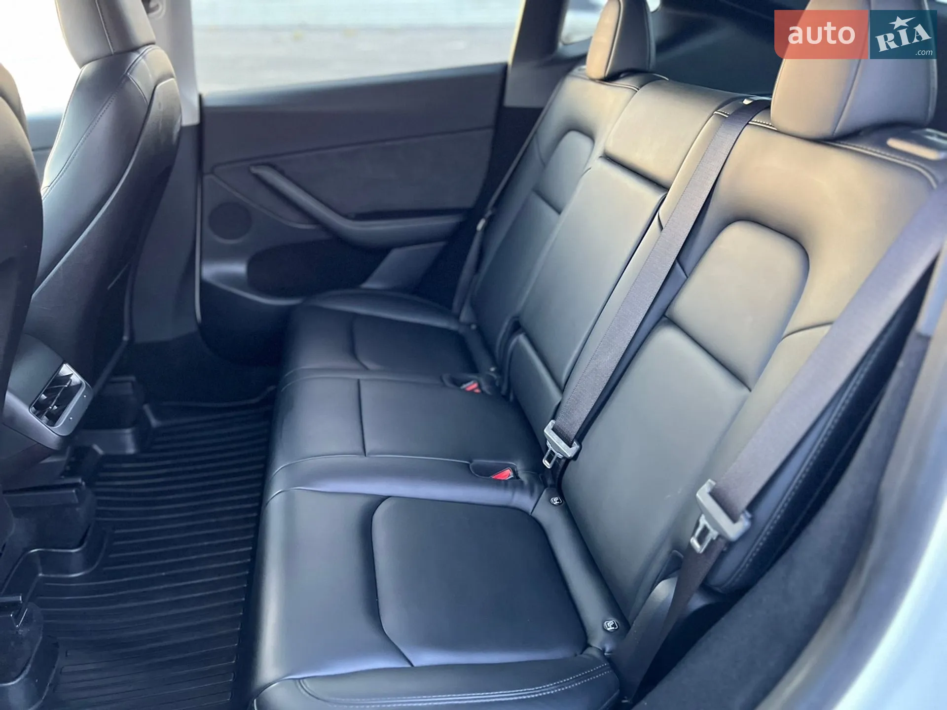2023 Tesla Model Y - мініатюра 14