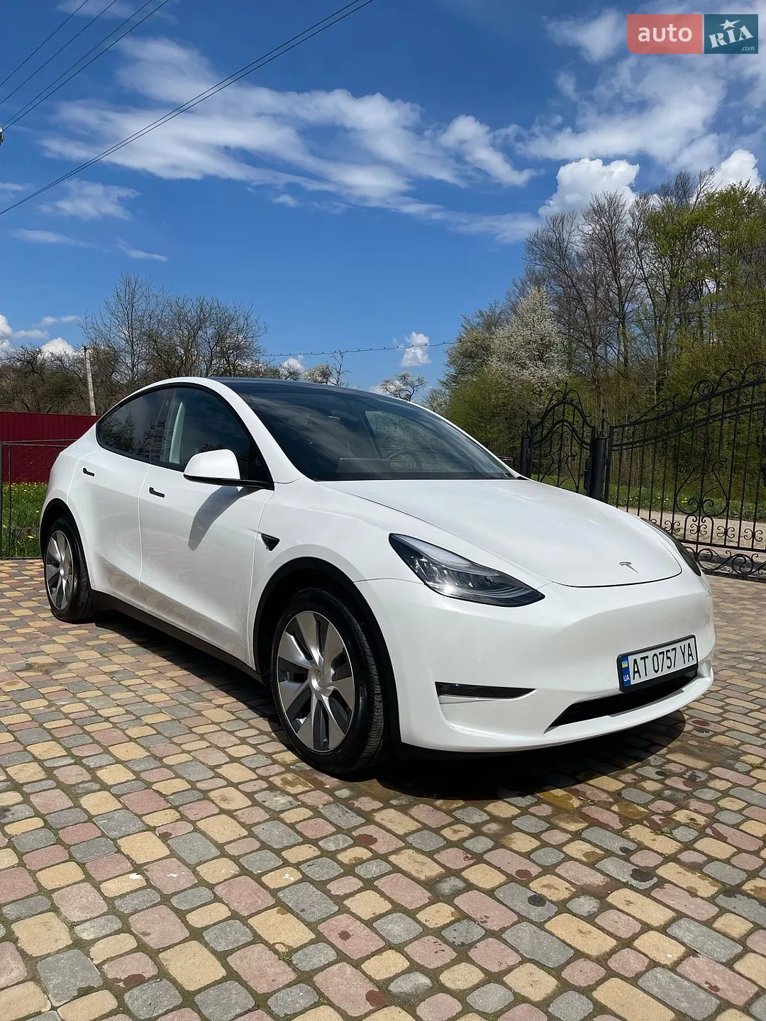 2021 Tesla Model Y - мініатюра 8