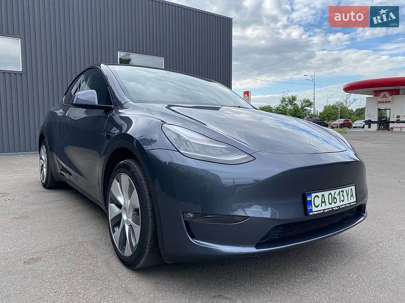 Позашляховик / Кросовер Tesla Model Y 2023 в Дніпрі